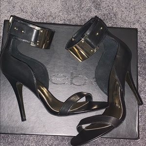 Bebe heels size 8